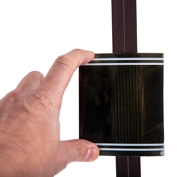 152F15MA00250030_selbstklebendes_Magnetband_FD4A0604-600pxnrfBb4XFxCTrE Selbstklebendes Magnetband 3