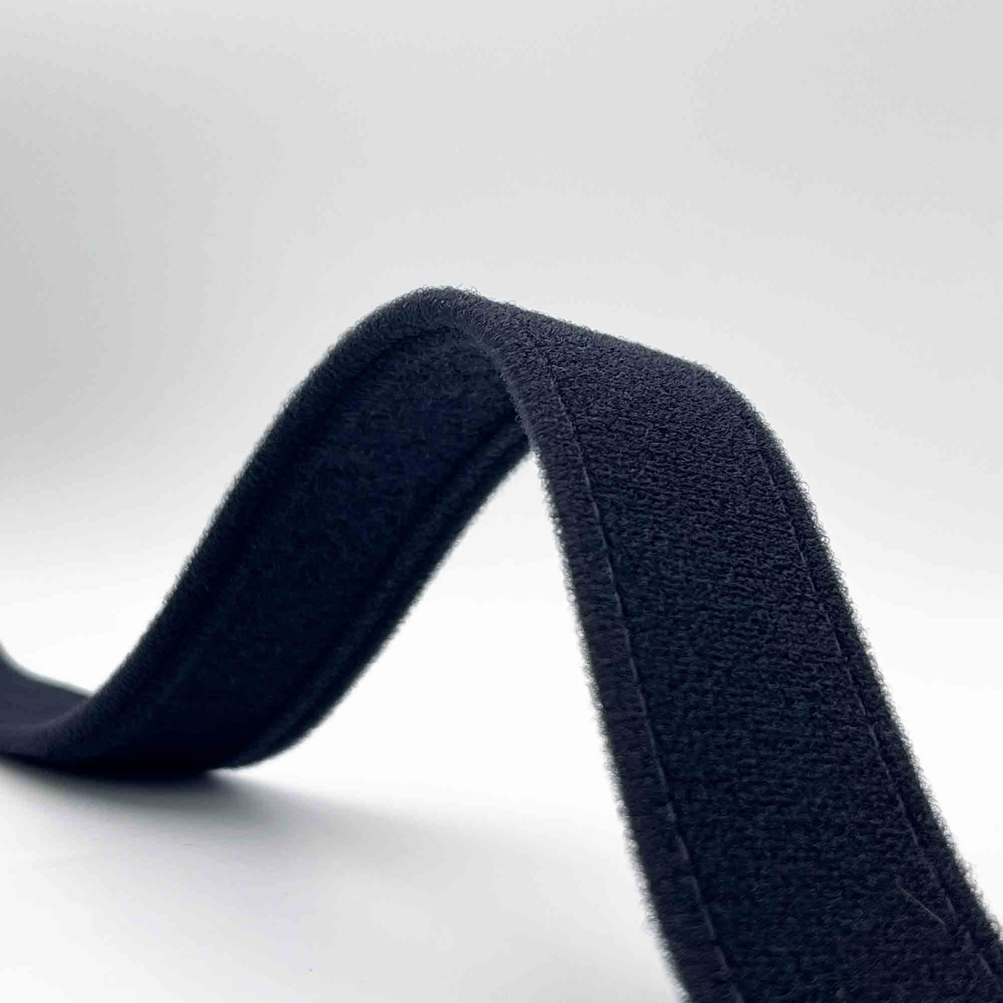 Vernähtes Flauschband mit Velours Detailansicht