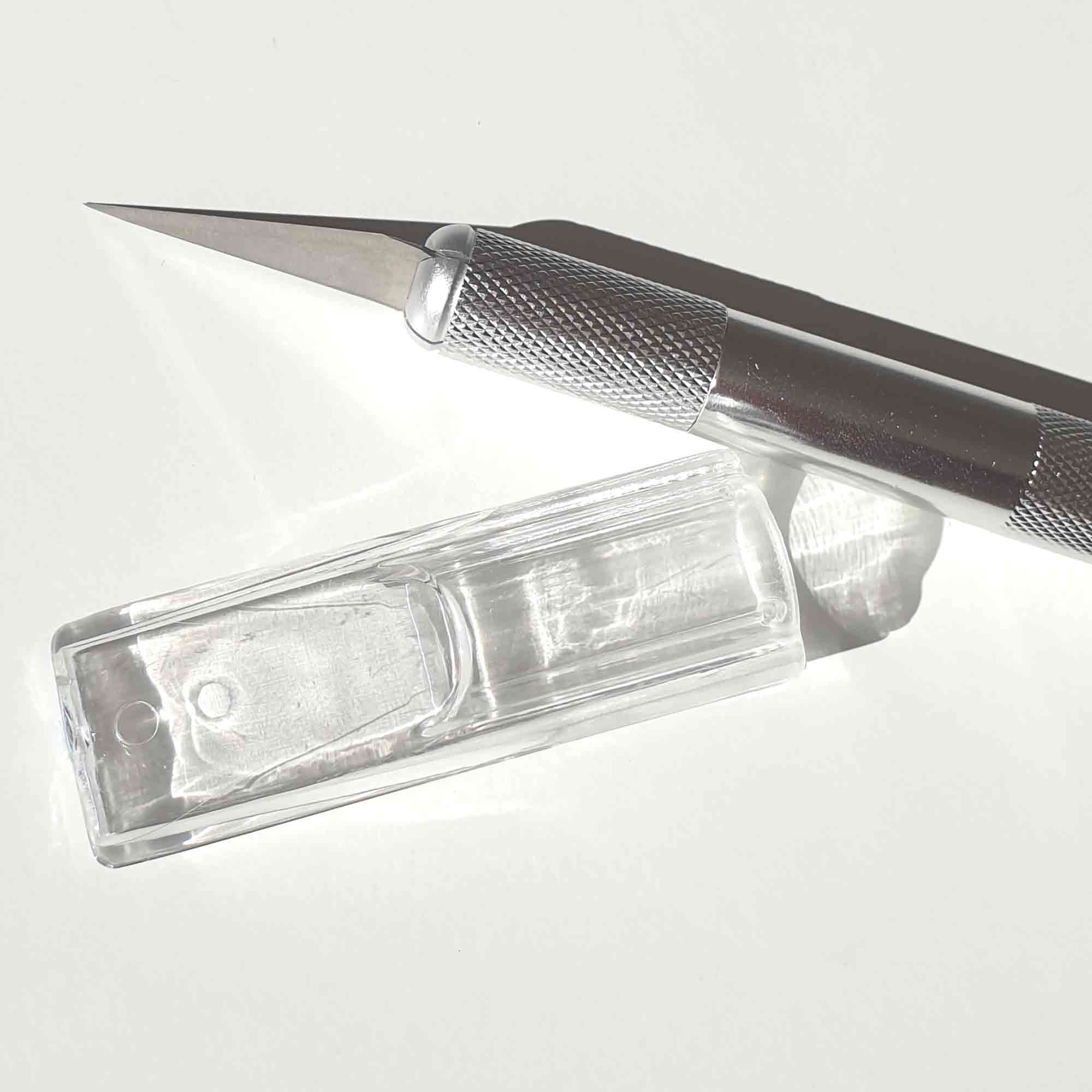 Rutschfester Griffbereich für maximale Kontrolle Detailansicht geriffelte Haltezone für rutschfestes Arbeiten mit Grafikmesser