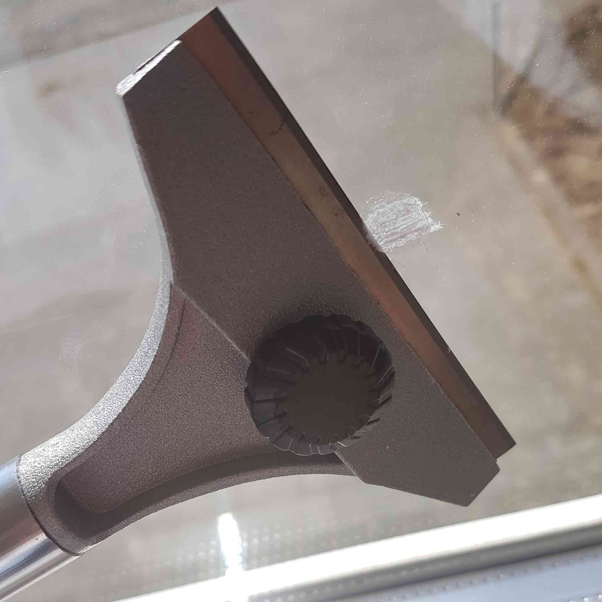 Leichtes entfernen von Folien und Aufklebern von Glasflächen