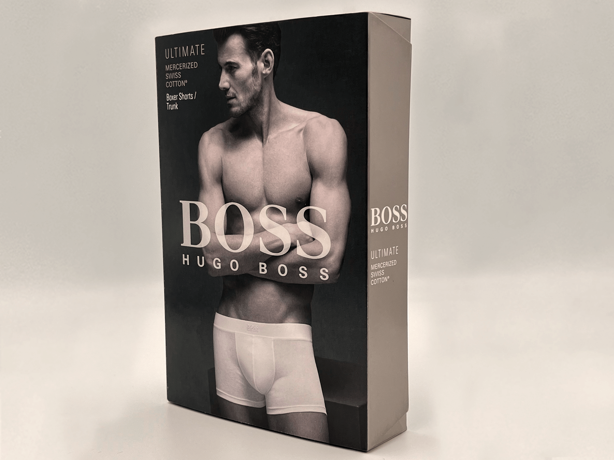 Hugo Boss Verpackung mit FIXUM Magnetverschluss