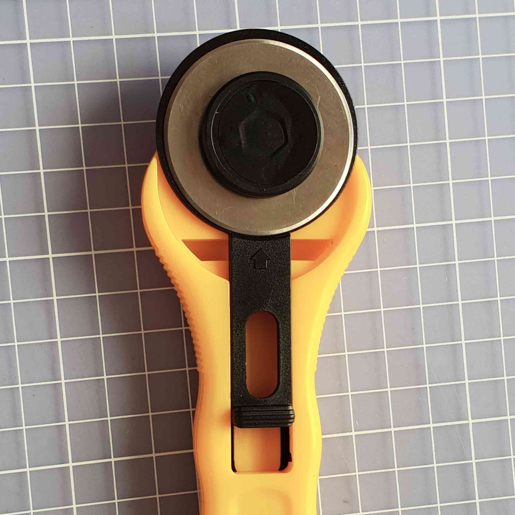 Rollschneider mit Schneideunterlage Rollschneider 45 m – ideal für Bastel- und professionelles rbeiten